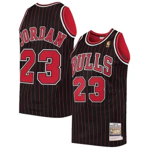 Men's Chicago Authentique Bulls Michael Jordan Black 1996/97 Hardwood Classics Authentic Jersey - Idéal pour les soirées de sport - Montrez votre style